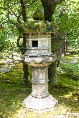 春日型灯籠 - 京都御所