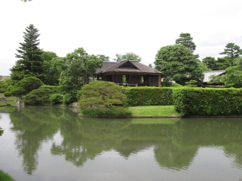 桂離宮 桂離宮 – 監修: 伊藤ていじ・小幡祥一郎・鈴木嘉吉・工藤圭章
