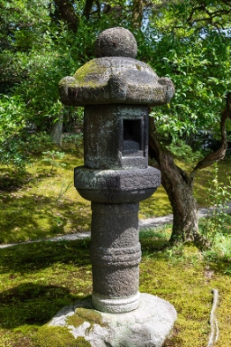 春日型灯籠 - 京都御所